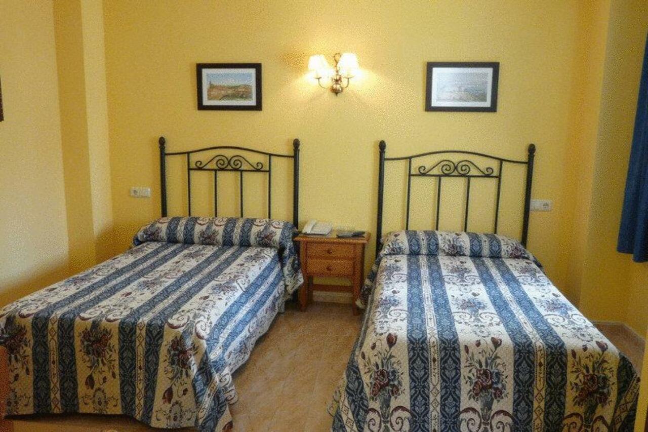 Hotel Mediterraneo By Croma Estepona Zewnętrze zdjęcie