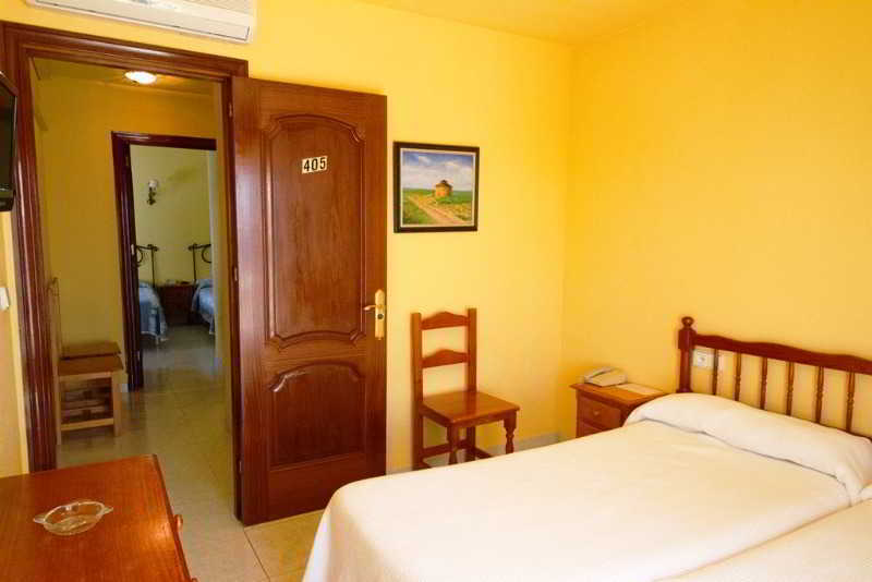 Hotel Mediterraneo By Croma Estepona Zewnętrze zdjęcie