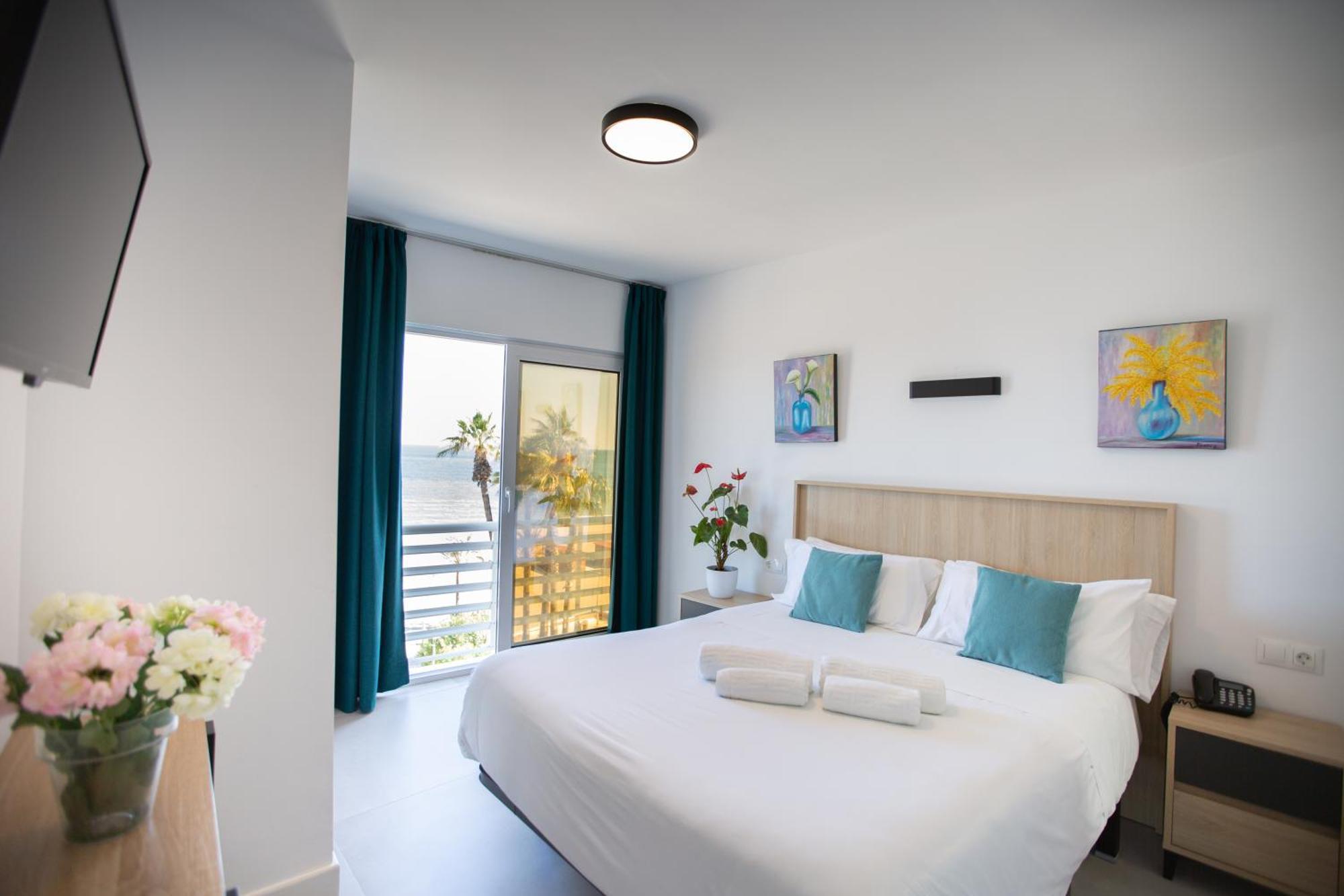 Hotel Mediterraneo By Croma Estepona Zewnętrze zdjęcie